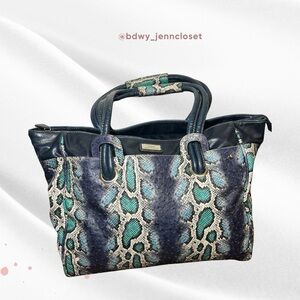 🆕 w/o tag Elite Charming Teal & Navy Snakeskin Tote Bag